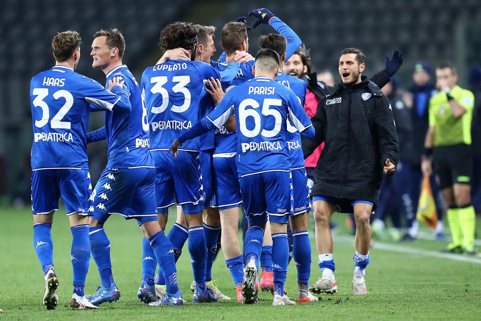 特别是来自 特别是来自